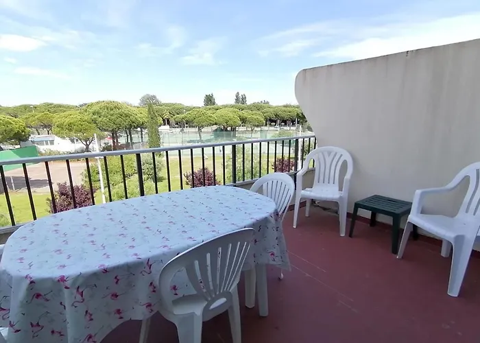 40M With Terrace In A Residence With Pool